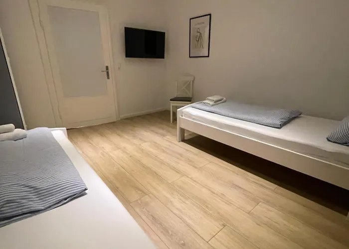 公寓 Schoene In Charmanter Stadtvilla Messenaehe *